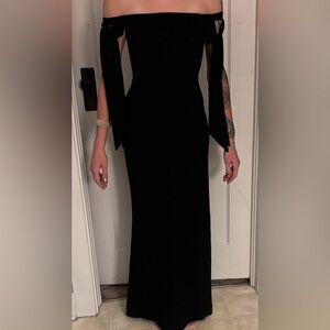Faviana glamour elegant black off the shoulder gown fitted high slit dress Sz. 0